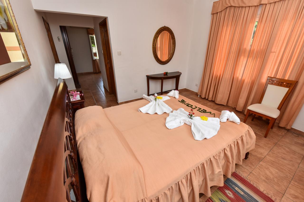Jessies Guest House Seychelles Beau Vallon  Exterior photo