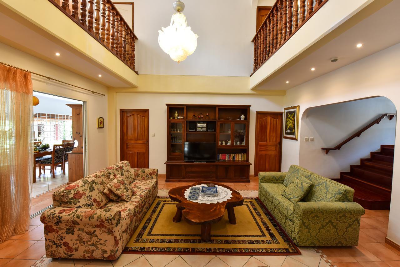 Jessies Guest House Seychelles Beau Vallon  Exterior photo